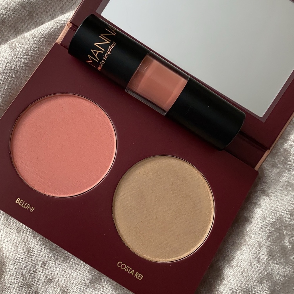 WANDER BEAUTY BRONZ/BLUSH + MANNA KADAR LIP BUNDLE